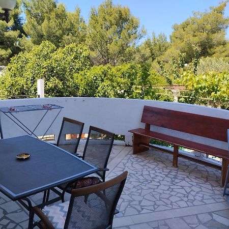 Braco Apartments By The Sea With A Sea View Zaboric Exterior foto